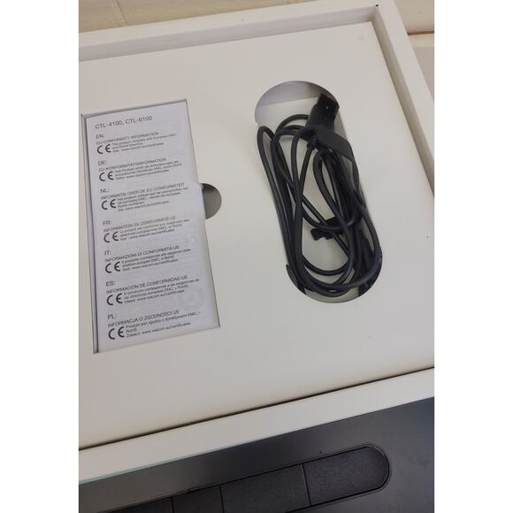 Wacom Intuos CTL-6100WL Creative Pen Tablet Bluetooth Pistachio w/ Box - Tested - Picture 5 of 14